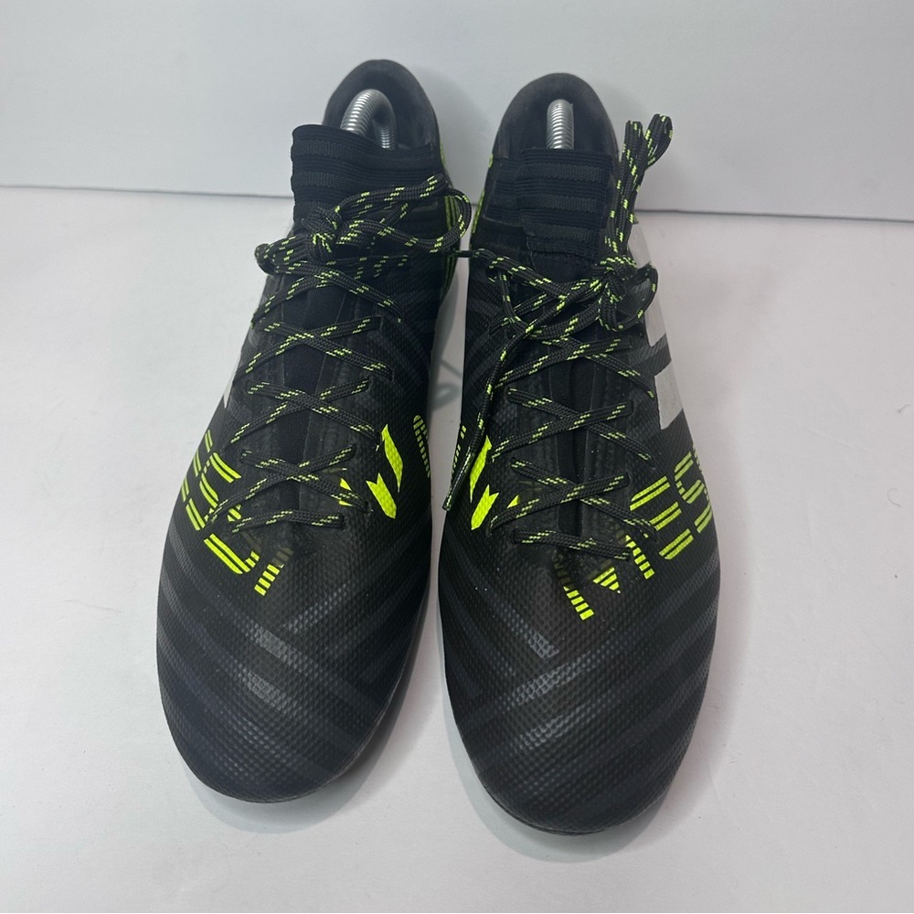 Adidas Black and Yellow Messi cleats - Picture 3 of 7